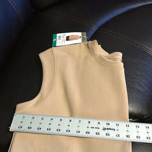 Mondetta Ladies' Soft Ribbed Short Sleeve Active Top, New Taupe (Tan) XL - Picture 9 of 11